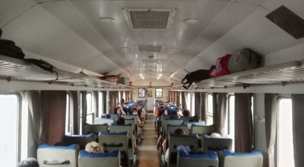 Hanoi train+ outskirt tour: 45$